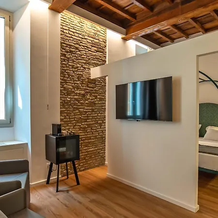 Ora Acanfora Suites-3